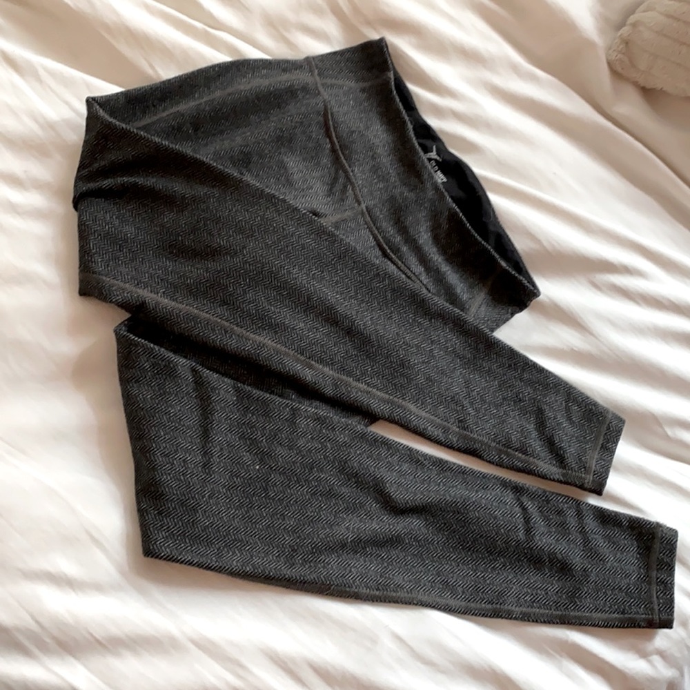 old navy | leggings | yoga pants